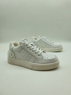 Кроссовки Chanel с буквами Шанель кеды