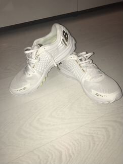 New Balance кроссовки