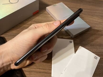 Xiaomi mi 9 6/128gb (идеальный)