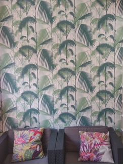 Обои с тропический принтом