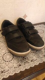 Кроссовки для школы 38 р