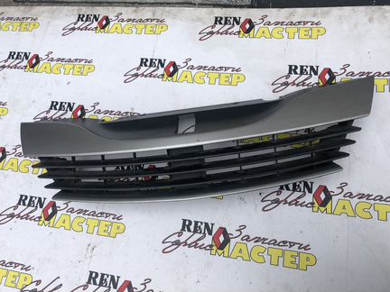 Решётка радиатора Renault Laguna 2