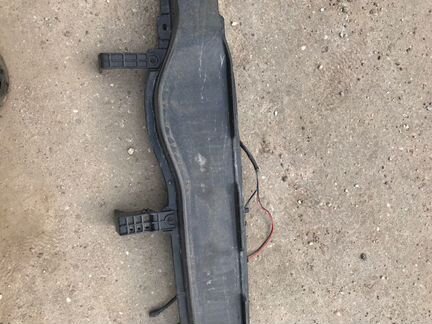 Усилитель бампера передний Hyundai I30 1.4 2010