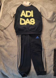 Спортивный костюм adidas