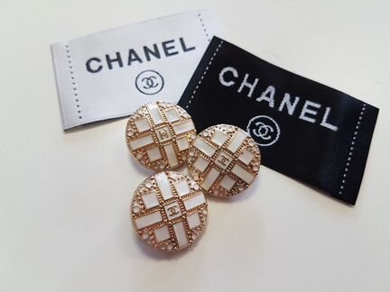 Пуговицы Chanel, Шанель