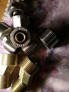 Переходники и эксцентрики сантехнические латунь