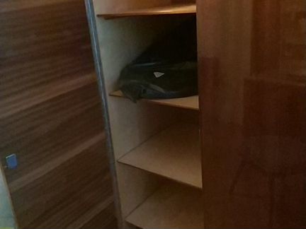 Шкаф советский на ножках