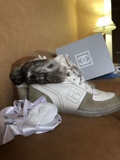 Боты кроссовки Chanel молочного цвета р39