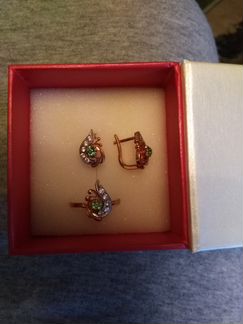 Комплект из золота