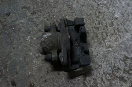 BMW E39 передний правый тормозной суппорт