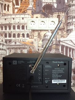 Tivoli Audio Model One (радиоприёмник)