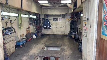 Гараж, > 30 м²