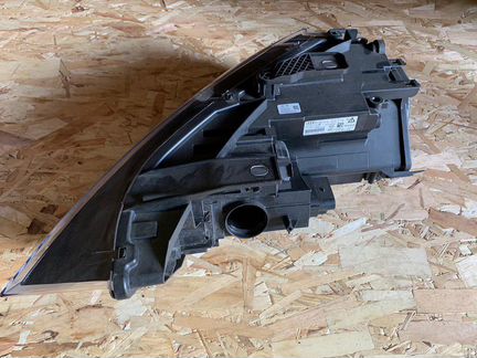 Фара Audi Q3 8U 2013г